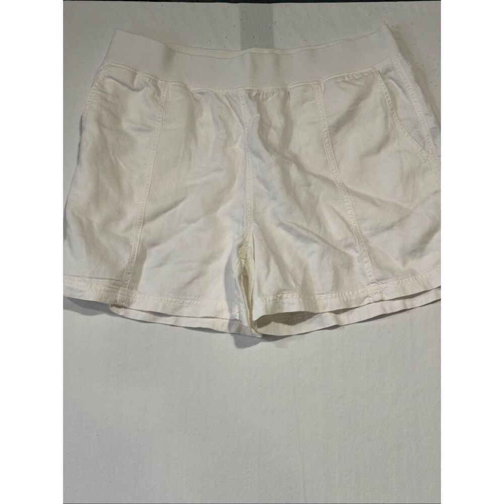 Faherty Women’s White Pull-On Shorts – Size Medium